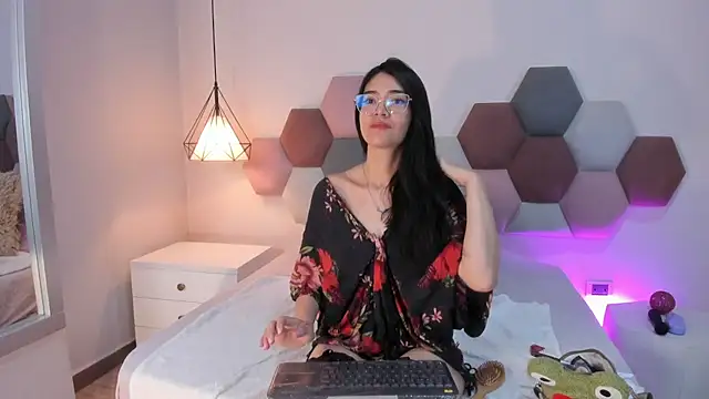 AnnieBlluee online show from 03-23-26, 12:16