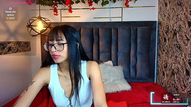 BONIE WILLS online show from 03-30-26, 12:06