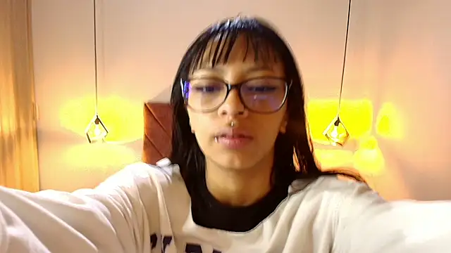 BONIE WILLS online show from 05-08-26, 11:58