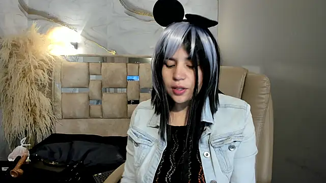 Snapshot of Cata_black chatting on 05-18-26, 11:48 Cata black online show from 05-18-26, 11:48
