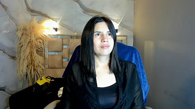 Snapshot of Cata_black chatting on 05-23-26, 11:53 Cata black online show from 05-23-26, 11:53