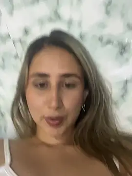 VictoriaWhitmore online show from 04-10-26, 05:03