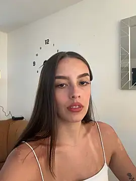 Lauren Storm online show from 04-02-26, 07:42