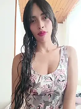 DolceLucie online show from 04-08-26, 06:42