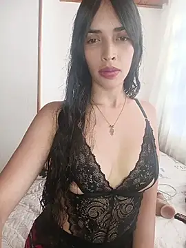 DolceLucie online show from 04-07-26, 10:00