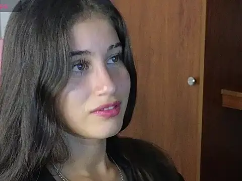 Bella Goddess  online show from 06-20-26, 10:26