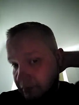 OssiBigCum online show from 05-19-26, 06:53