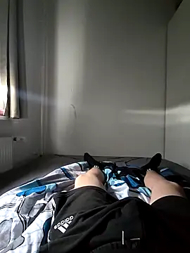 OssiBigCum online show from 05-12-26, 09:37
