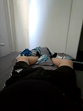 OssiBigCum online show from 05-18-26, 07:46