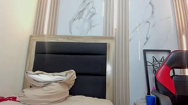 KATIAMOSS online show from 06-25-26, 11:54