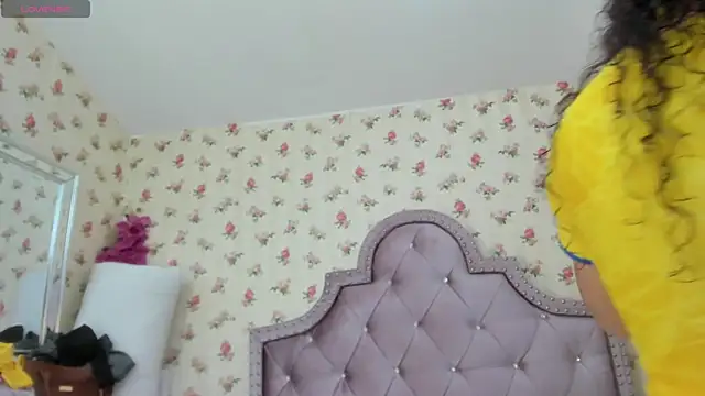 Snapshot of crystal_watson0 chatting on 06-17-26, 02:16 crystal watson0 online show from 06-17-26, 02:16