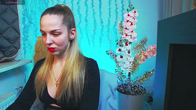 Alexandracandy online show from 04-06-26, 12:28