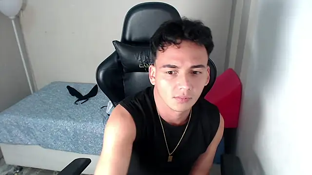 Mathias twinkk online show from 04-04-26, 04:08