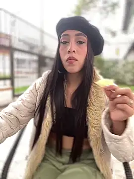 Ferrari Pink online show from 03-17-26, 08:34