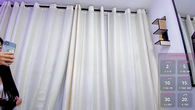 Snapshot of giana_gill chatting on 05-22-26, 11:30 giana gill online show from 05-22-26, 11:30