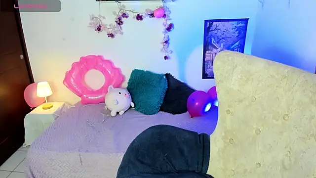 leyla miller  online show from 04-19-26, 06:10