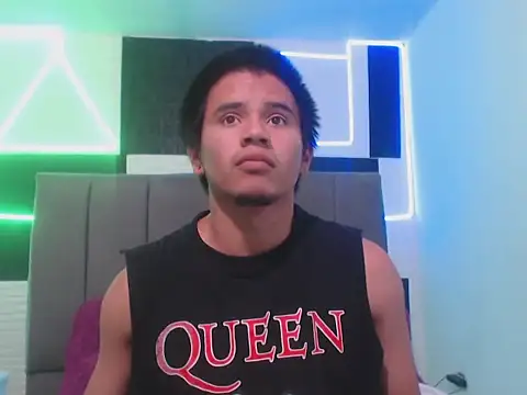 adonis latin 19 online show from 03-31-26, 02:30