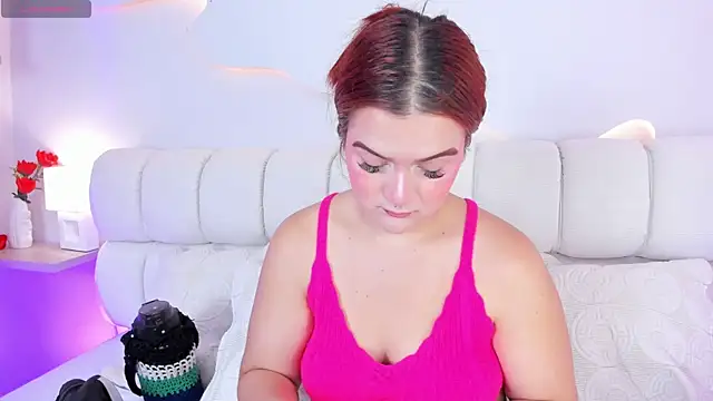 melanieklaus2 online show from 04-10-26, 12:34