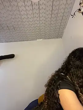 katniss everdeen  online show from 03-24-26, 02:17