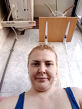 Snapshot of Maria3879 chatting on 04-22-26, 04:58 Maria3879 online show from 04-22-26, 04:58