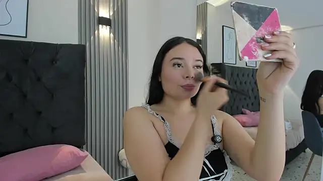 Lizeth Vega online show from 04-11-26, 09:18