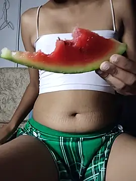 hot cute girl19 online show from 05-19-26, 07:43