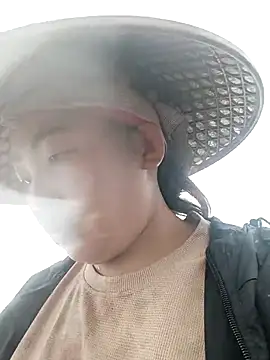 Huemy098 online show from 04-19-26, 06:25