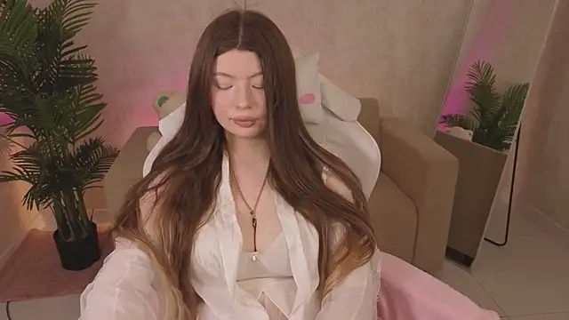 Sophia Everly online show from 05-19-26, 10:22