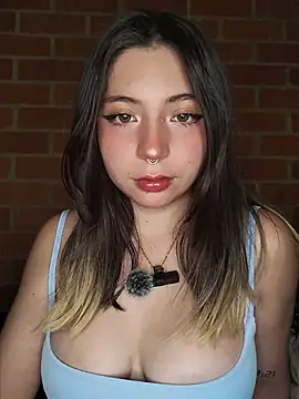 Snapshot of Petite_CherryX chatting on 05-29-26, 01:55 Petite CherryX online show from 05-29-26, 01:55