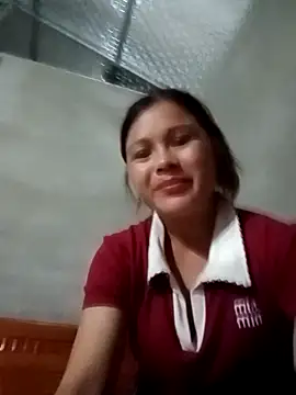 Yuki-min online show from 04-25-26, 01:41