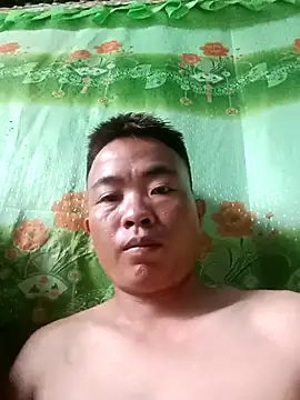 boy-pho- online show from 04-15-26, 12:16