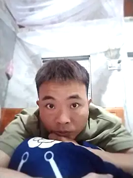 boy-pho- online show from 03-19-26, 12:05
