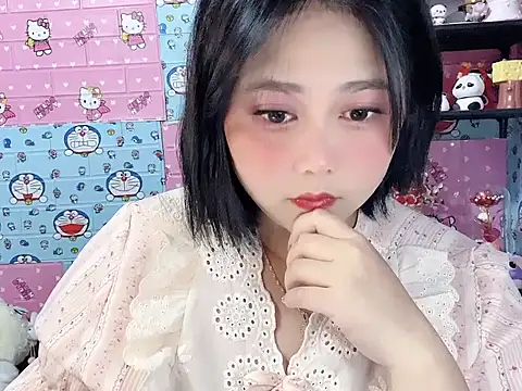 Snapshot of Nhanlu009 chatting on 06-13-26, 01:53 Nhanlu009 online show from 06-13-26, 01:53