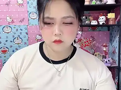 Snapshot of Nhanlu009 chatting on 06-15-26, 12:16 Nhanlu009 online show from 06-15-26, 12:16