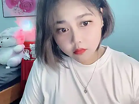 Snapshot of Nhanlu009 chatting on 05-21-26, 12:02 Nhanlu009 online show from 05-21-26, 12:02