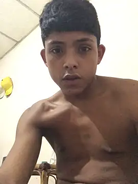 Snapshot of Jorge_boy chatting on 04-10-26, 06:31 Jorge boy online show from 04-10-26, 06:31