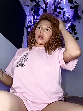 Snapshot of AvigraceVIP chatting on 03-26-26, 06:00 AvigraceVIP online show from 03-26-26, 06:00