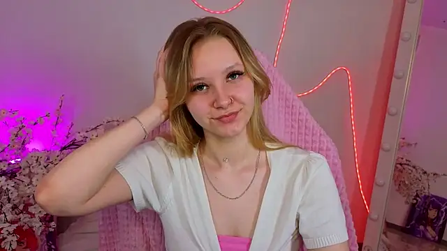 StaceyyJones online show from 04-14-26, 10:53