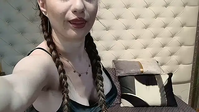 AmiellaRose online show from 03-28-26, 06:36
