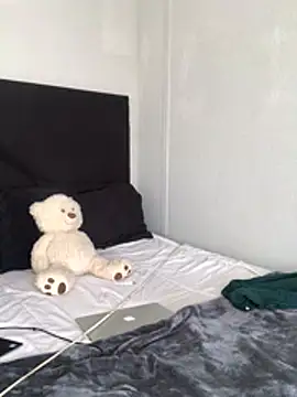 queenpalky online show from 03-19-26, 01:44