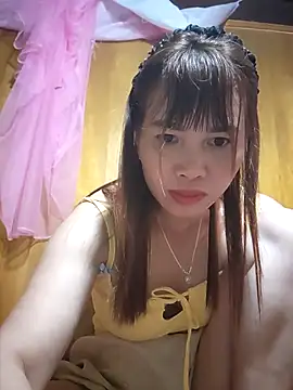 Snapshot of Reeoo-93 chatting on 06-18-26, 09:53 Reeoo-93 online show from 06-18-26, 09:53