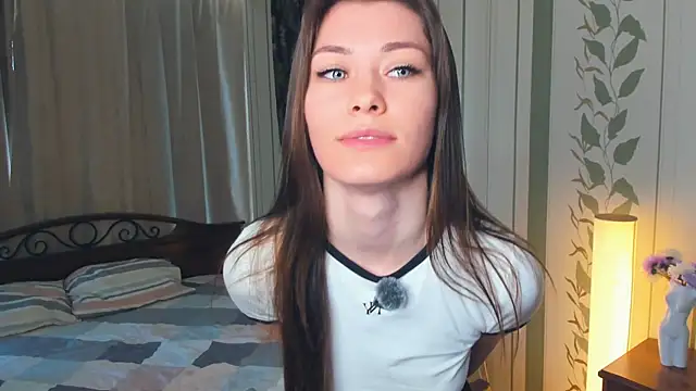 JulissaLipoma online show from 05-02-26, 07:24