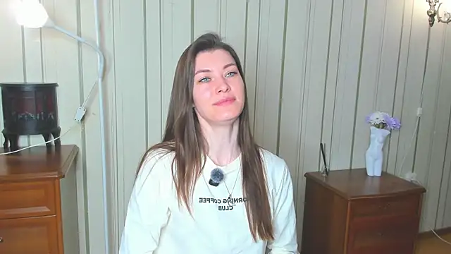 JulissaLipoma online show from 04-04-26, 07:15