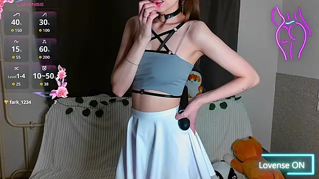 Emily Nelsonn online show from 04-05-26, 03:08