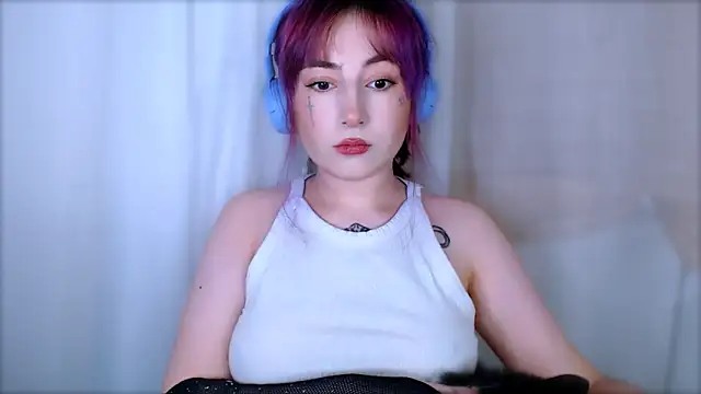 Snapshot of MistressEdith chatting on 05-07-26, 07:50 MistressEdith online show from 05-07-26, 07:50