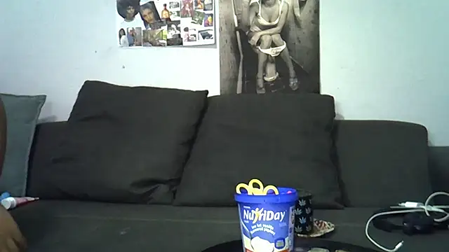 Snapshot of CurvySnowflakes chatting on 07-03-26, 10:05 CurvySnowflakes online show from 07-03-26, 10:05