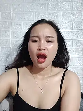 Akile80 online show from 07-18-26, 01:58