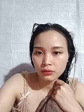Akile80 online show from 05-22-26, 03:32