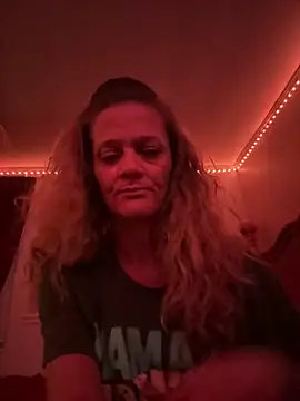 MaKeItWeT4200 online show from 03-25-26, 02:23