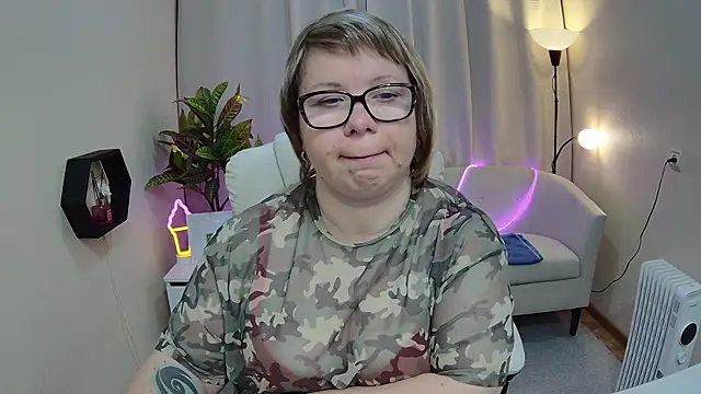 BonnnyBoobsy online show from 05-02-26, 06:07